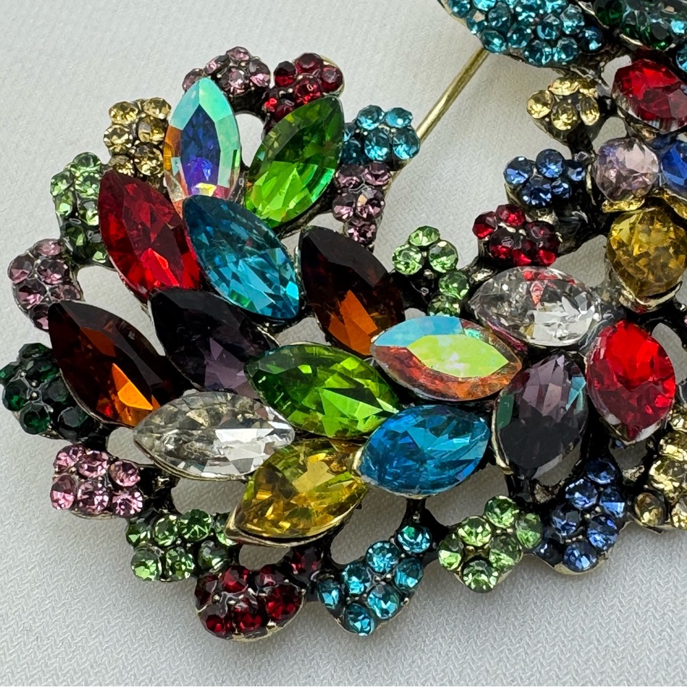 Crystal Peacock Brooch Gold Tone Multicolor Rhinestone Statement Pin Colorful - Picture 4 of 8